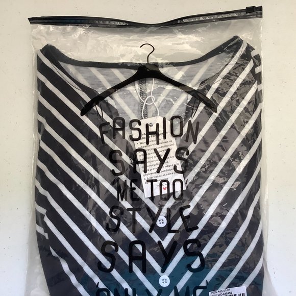 Brand new with tags, black and white chevron summer dress, with pockets - Picture 5 of 7